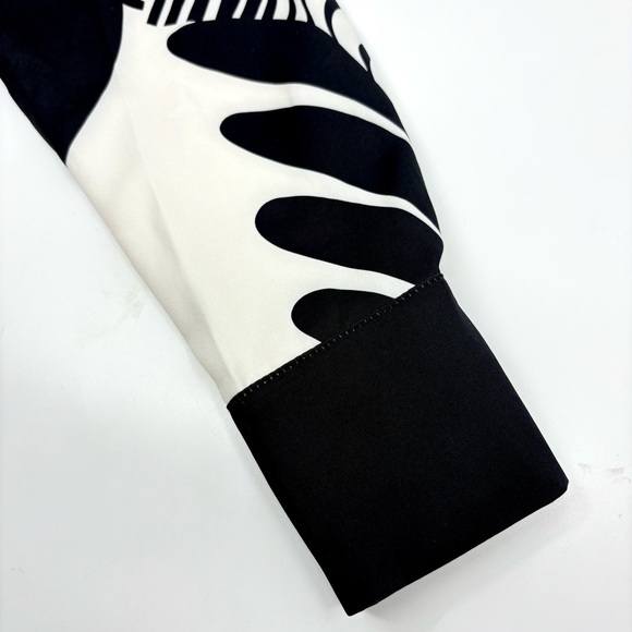 Two Piece Black And Cream Long Sleeve Pantsuit with Abstract Print - Picture 7 of 10